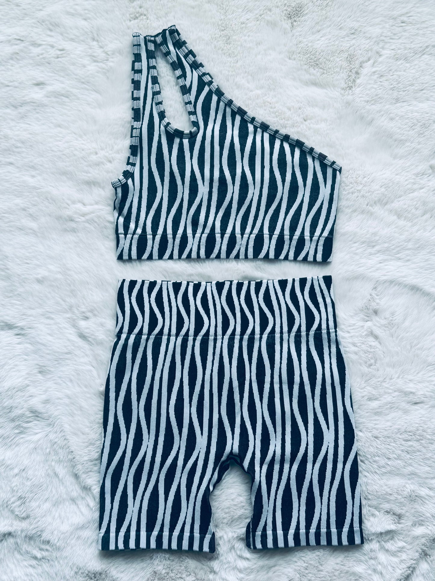 “So It” 2pc Biker Set (black)